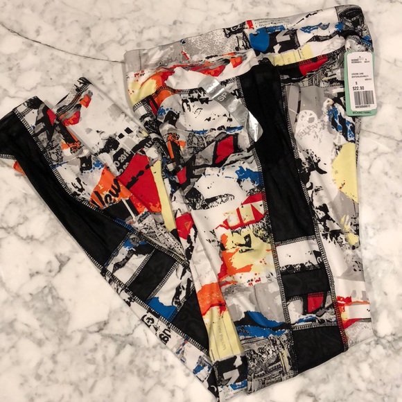 Workout leggings SOLD - Picture 2 of 5